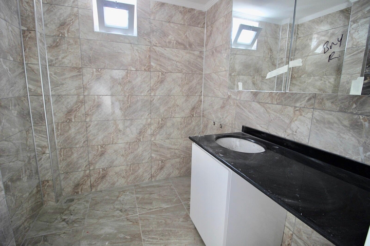 شقة سكنية بغرفتي نوم في كاستل / الانيا 