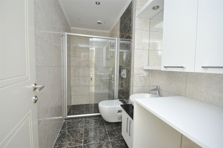 شقة غرفة نوم وصالة ضمن مجمع سكني قريب من البحر في مهموتلار / الانيا 