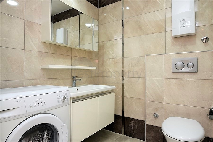 شقة غرفة وصالة في مجمع حديث ضمن منطقة اوبا 