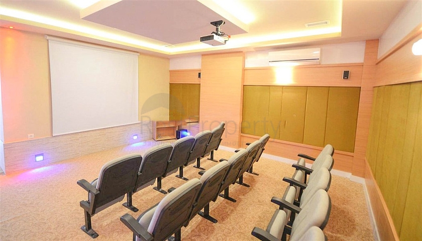 شقة غرفة وصالة في مجمع حديث ضمن منطقة اوبا 