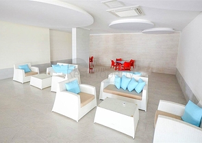 شقة غرفة وصالة في مجمع حديث ضمن منطقة اوبا 