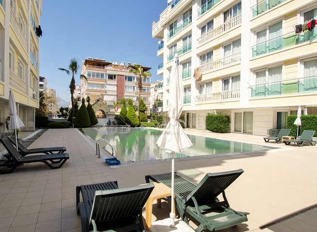 بنتهاوس 2 + 1 في مجمع 250 على البحر في انطاليا