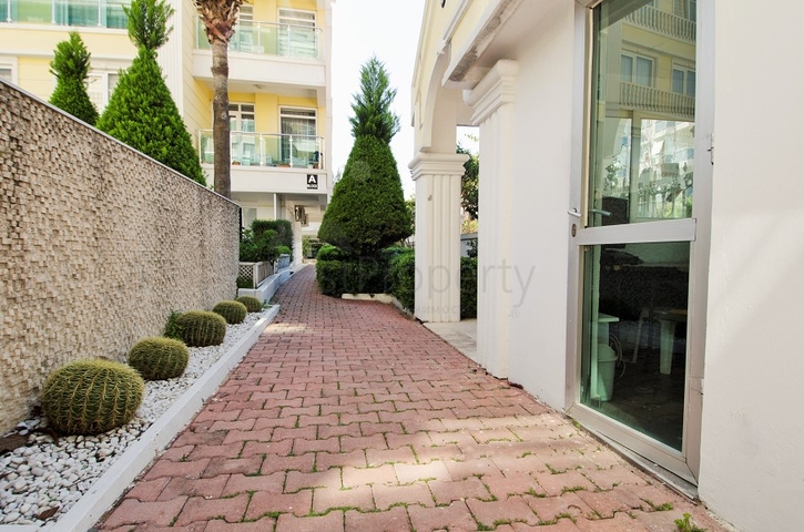 بنتهاوس 2 + 1 في مجمع 250 على البحر في انطاليا