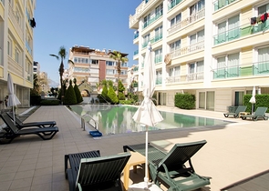 بنتهاوس 2 + 1 في مجمع 250 على البحر في انطاليا