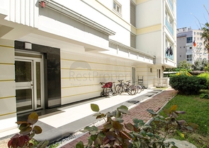 بنتهاوس 2 + 1 في مجمع 250 على البحر في انطاليا