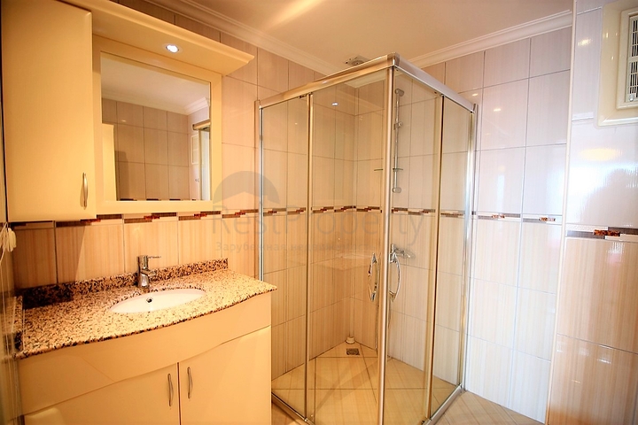 شقة غرفتي نوم وصالة ضمن مجمع سكني مريح في مهموتلار / الانيا