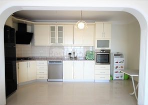 شقة غرفتي نوم وصالة ضمن مجمع سكني مريح في مهموتلار / الانيا