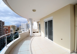 شقة غرفتي نوم وصالة ضمن مجمع سكني مريح في مهموتلار / الانيا