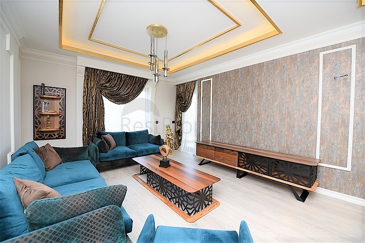 شقة فاخرة ضمن أفخم المجمعات في مركز الانيا