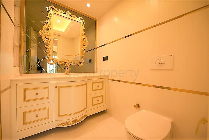 شقة فاخرة ضمن أفخم المجمعات في مركز الانيا