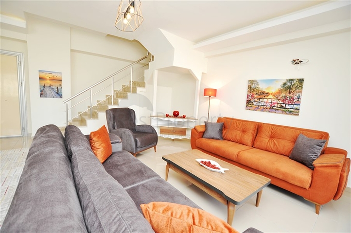 شقة دوبلكس واسعة في مهموتلار / الانيا 