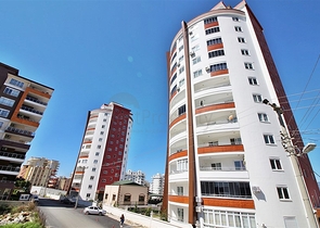 شقة مفروشة من نموذج غرفة وصالة في موقع مميز ضمن محمودلار / الانيا