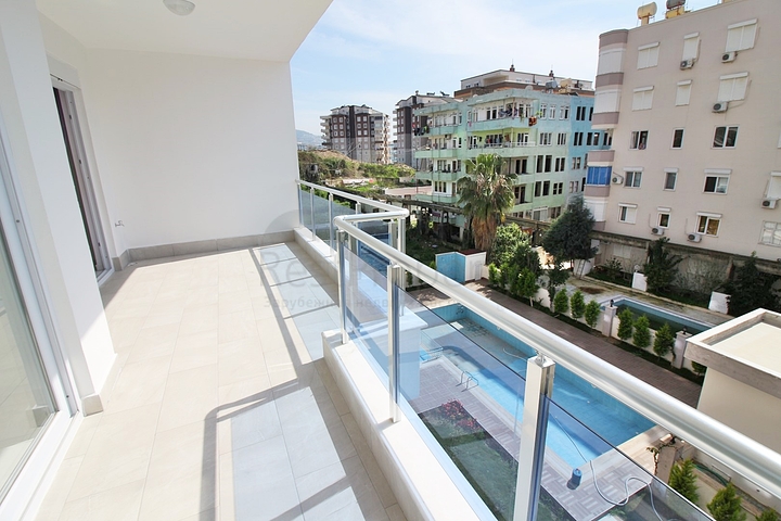 شقة غرفتي نوم وصالة ضمن مجمع سكني قريب من البحر في مهموتلار / الانيا