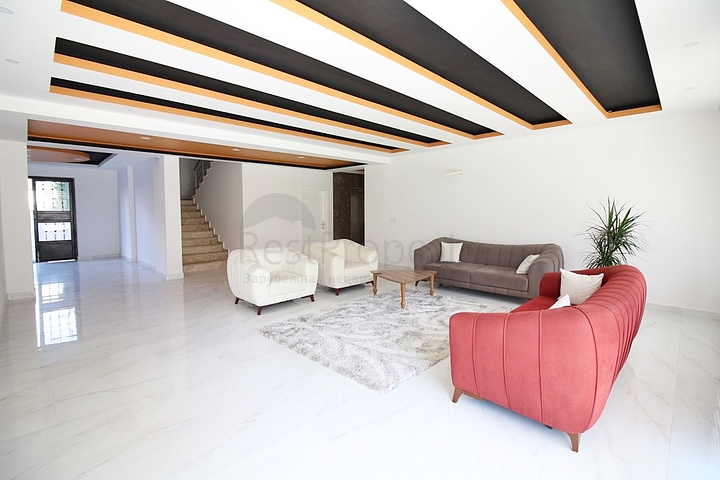 شقة غرفتي نوم وصالة ضمن مجمع سكني قريب من البحر في مهموتلار / الانيا