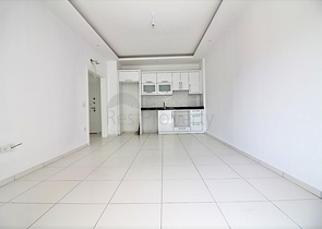 شقة غرفتي نوم وصالة ضمن مجمع سكني قريب من البحر في مهموتلار / الانيا