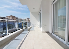 شقة غرفتي نوم وصالة ضمن مجمع سكني قريب من البحر في مهموتلار / الانيا