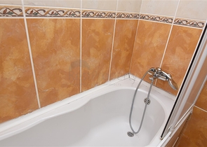 شقة سكنية واسعة بثلاث غرف نوم في مركز الانيا