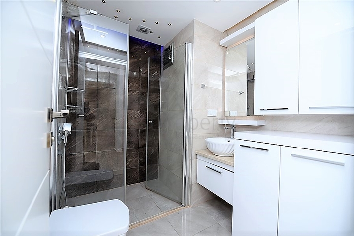 شقق من نوع غرفة نوم وصالة في مجمع مريح في مركز الانيا 