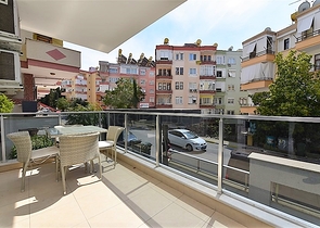 شقق من نوع غرفة نوم وصالة في مجمع مريح في مركز الانيا 