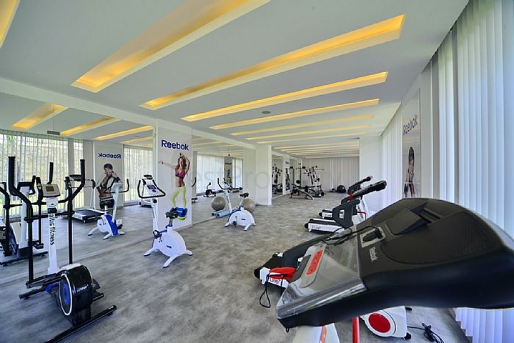 شقة مؤثثة غرفة نوم وصالة في افسلار / الانيا 