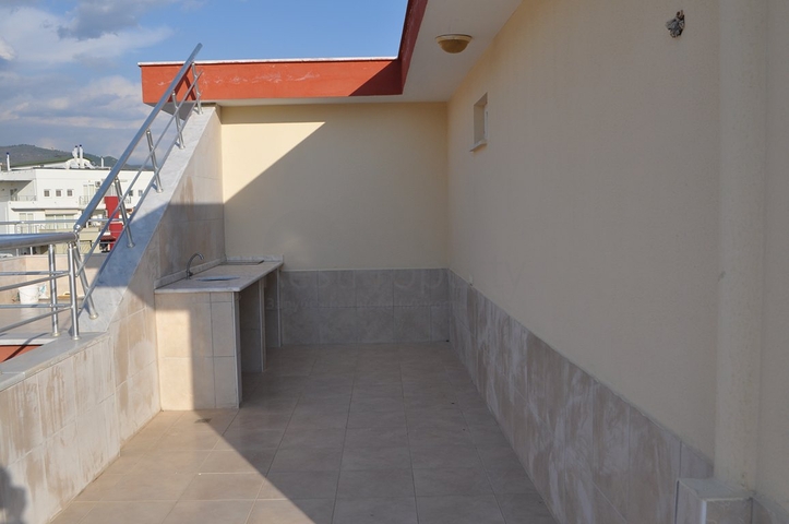 دوبلكس باطلالة بحرية - 4 غرف وصالة - مهموتلار / الانيا 