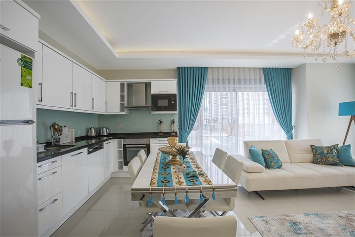 شقق ودوبلكس ضمن مجمع سكني حديث في مهموتلار / الانيا 