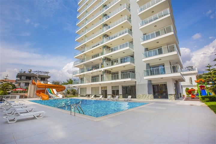 شقق ودوبلكس ضمن مجمع سكني حديث في مهموتلار / الانيا 