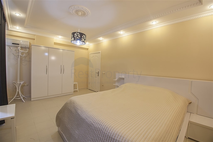 شقة دوبلكس مؤثثة من نوع 3 غرف وصالة 