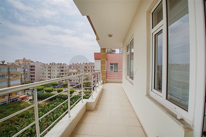 شقة دوبلكس مؤثثة من نوع 3 غرف وصالة 