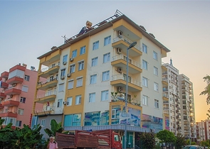 شقة دوبلكس مؤثثة من نوع 3 غرف وصالة 