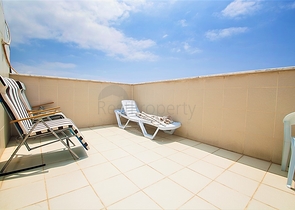 شقة دوبلكس مؤثثة من نوع 3 غرف وصالة 