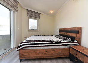 اطلالة بحر وقلعة - بنتهاوس واسعة ضمن مجمع فاخر في الانيا 