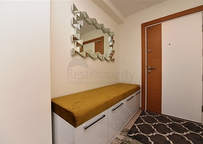 اطلالة بحر وقلعة - بنتهاوس واسعة ضمن مجمع فاخر في الانيا 