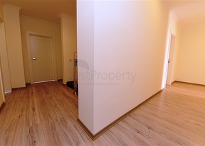 اطلالة بحر وقلعة - بنتهاوس واسعة ضمن مجمع فاخر في الانيا 