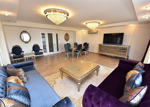 اطلالة بحر وقلعة - بنتهاوس واسعة ضمن مجمع فاخر في الانيا 