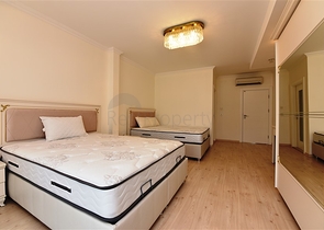 اطلالة بحر وقلعة - بنتهاوس واسعة ضمن مجمع فاخر في الانيا 