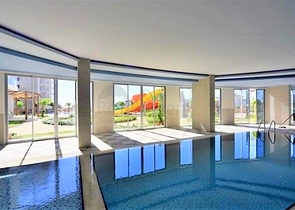 اطلالة بحر وقلعة - بنتهاوس واسعة ضمن مجمع فاخر في الانيا 