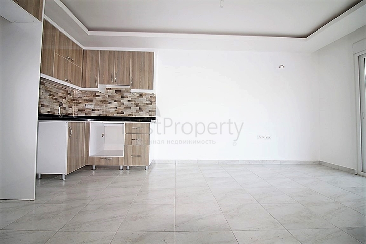 غرفة نوم وصالة بسعر مميز في مهموتلار - الانيا 