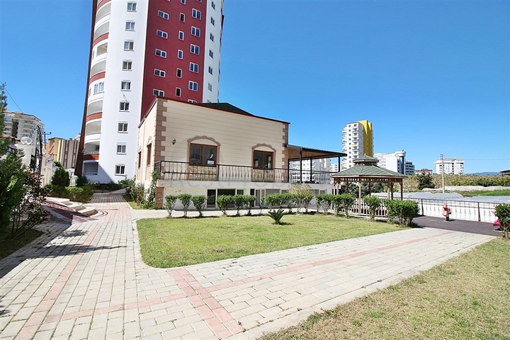 غرفة نوم وصالة بسعر مميز في مهموتلار - الانيا 