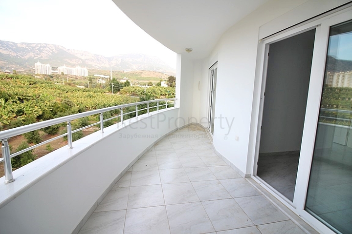 غرفة نوم وصالة بسعر مميز في مهموتلار - الانيا 