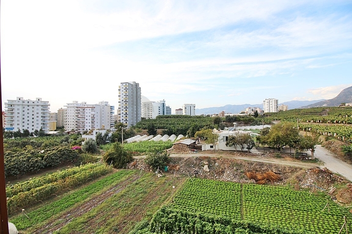 غرفة نوم وصالة بسعر مميز في مهموتلار - الانيا 