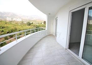 غرفة نوم وصالة بسعر مميز في مهموتلار - الانيا 