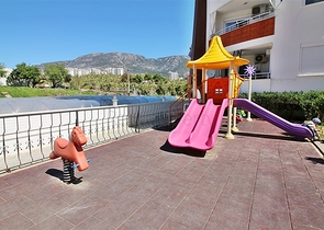 غرفة نوم وصالة بسعر مميز في مهموتلار - الانيا 