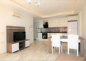 غرفة نوم وصالة بالقرب من البحر في الانيا - منطقة مهموتلار 