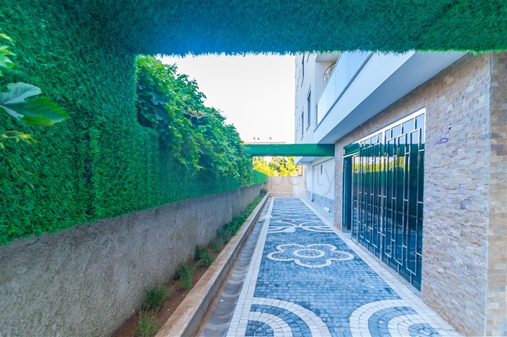 مجمع سكني حديث قريب من البحر في كاستل / الانيا 