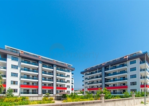 مجمع سكني حديث قريب من البحر في كاستل / الانيا 