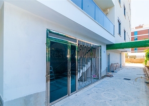 مجمع سكني حديث قريب من البحر في كاستل / الانيا 