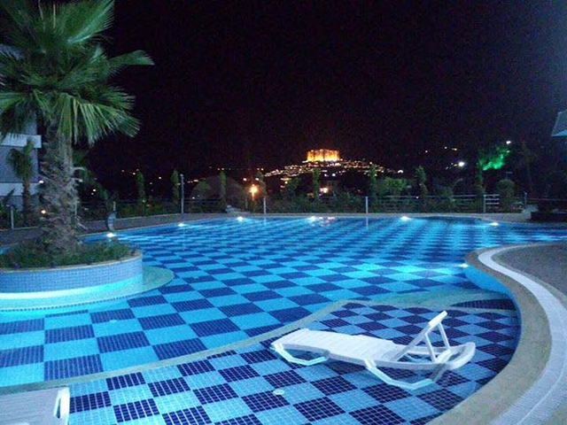 شقق فاخرة باطلالة بحرية ضمن مجمع حديث في كارجي جاك / الانيا 