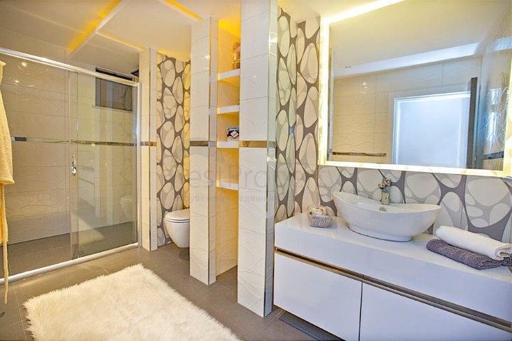 شقق فاخرة باطلالة بحرية ضمن مجمع حديث في كارجي جاك / الانيا 