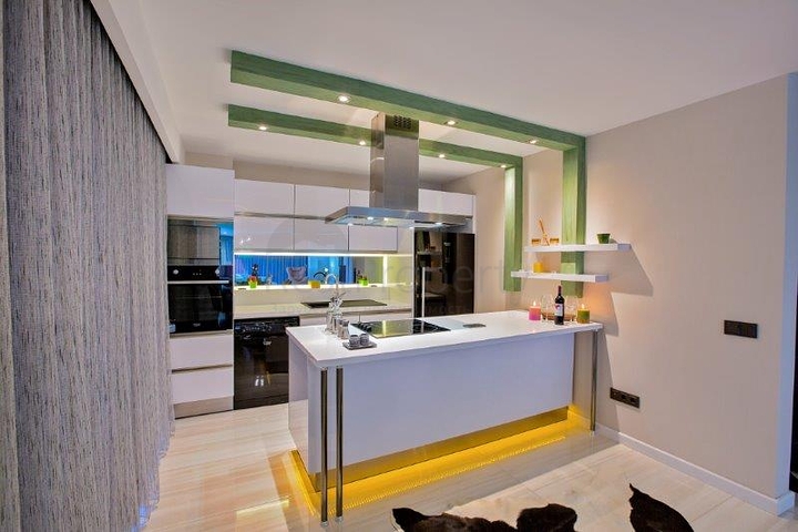 شقق فاخرة باطلالة بحرية ضمن مجمع حديث في كارجي جاك / الانيا 